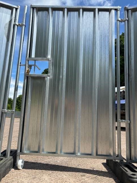 Pedestrian gate